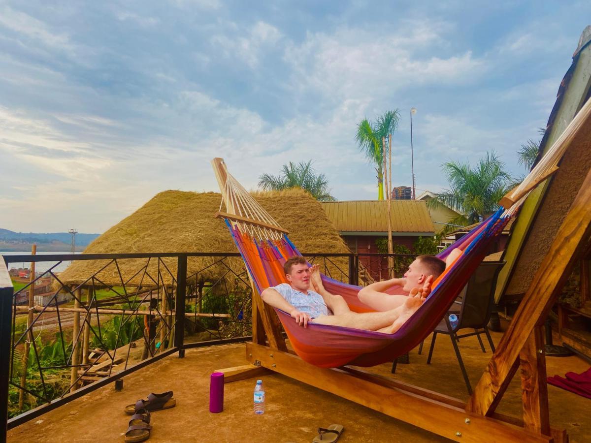 Home Onthe Nile Dorm Jinja Bagian luar foto
