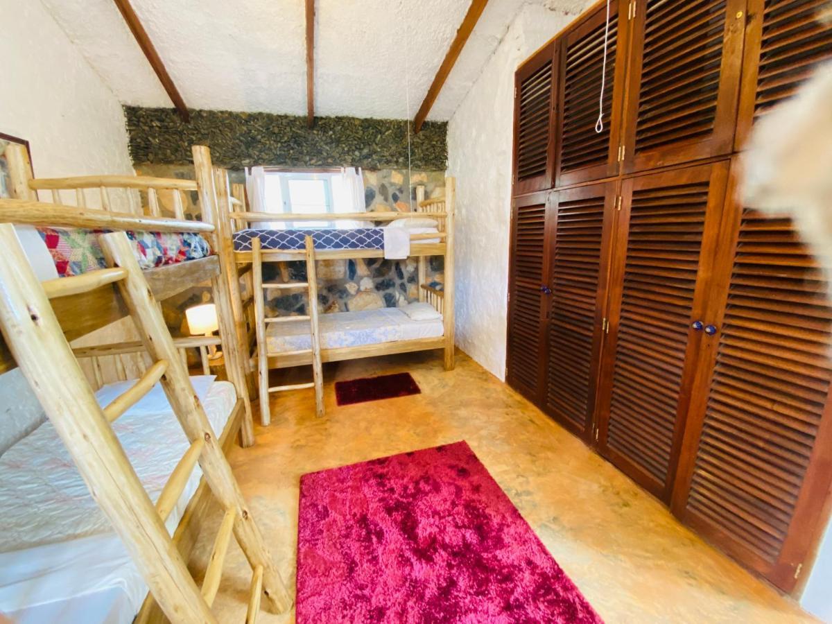 Home Onthe Nile Dorm Jinja Bagian luar foto